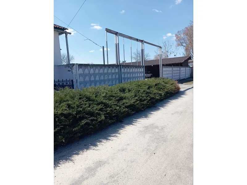 ПРОДАЖ - Громадський будинок з господарськими будівлями та спорудами, 585,9 кв.м. м. Остер