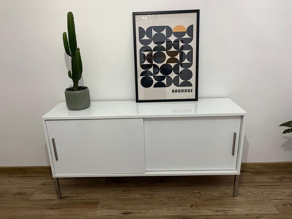 Biała lakierowana komoda wysoka jakość