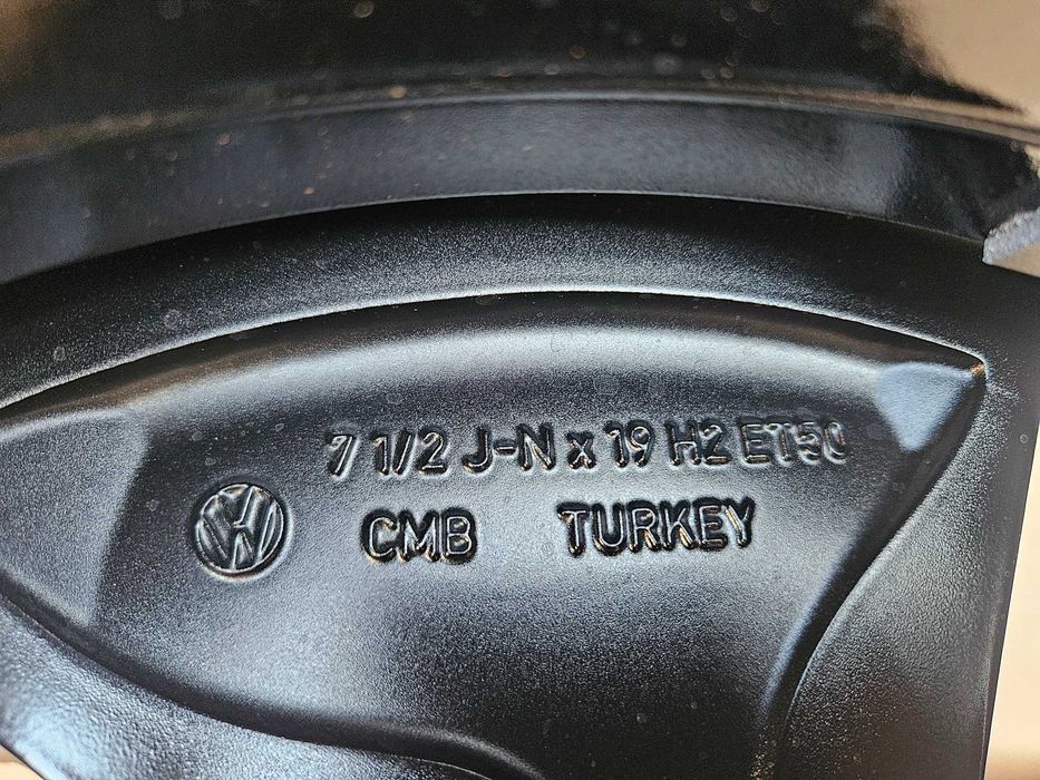 Vw ID3 10A601025K felga aluminiowa 19" Et50