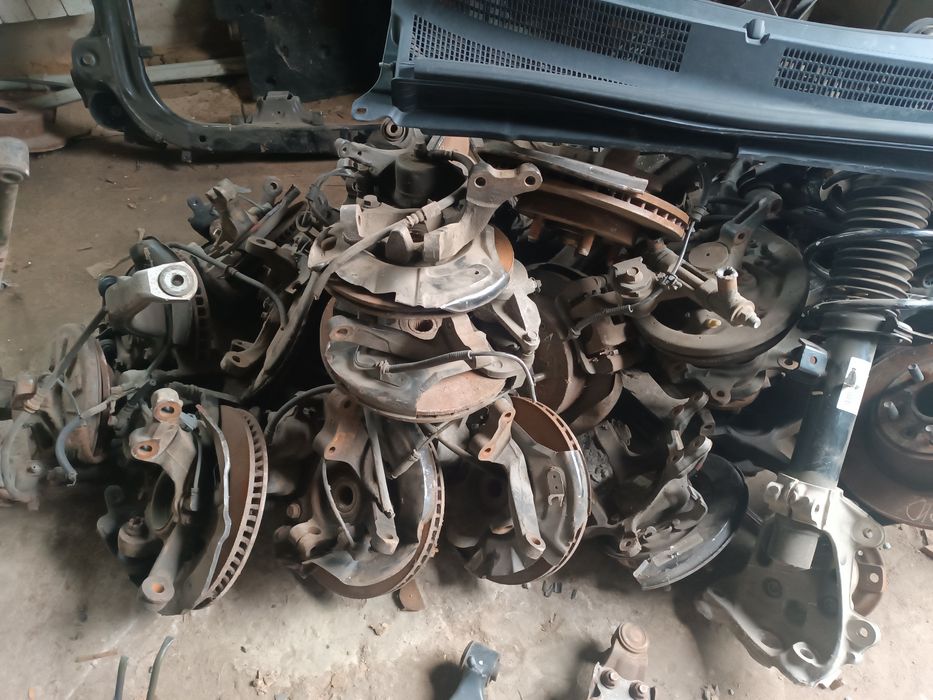 Поворотний кулак Hyundai Sonata YF LF 2009 — 2017