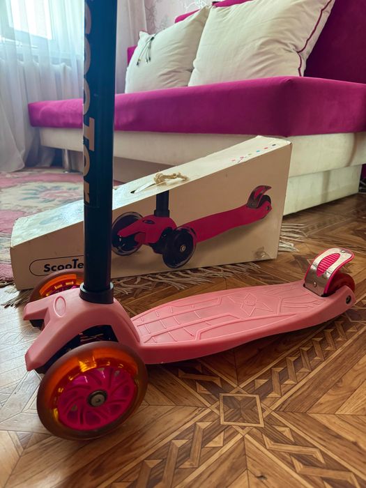 Самокат Scooter трехколесный  для девочки
