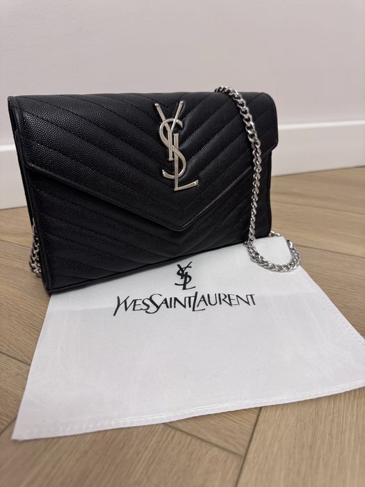 Torebka YSL  Yves Saint Laurent czarna na łańcuszku klasyczna NOWA