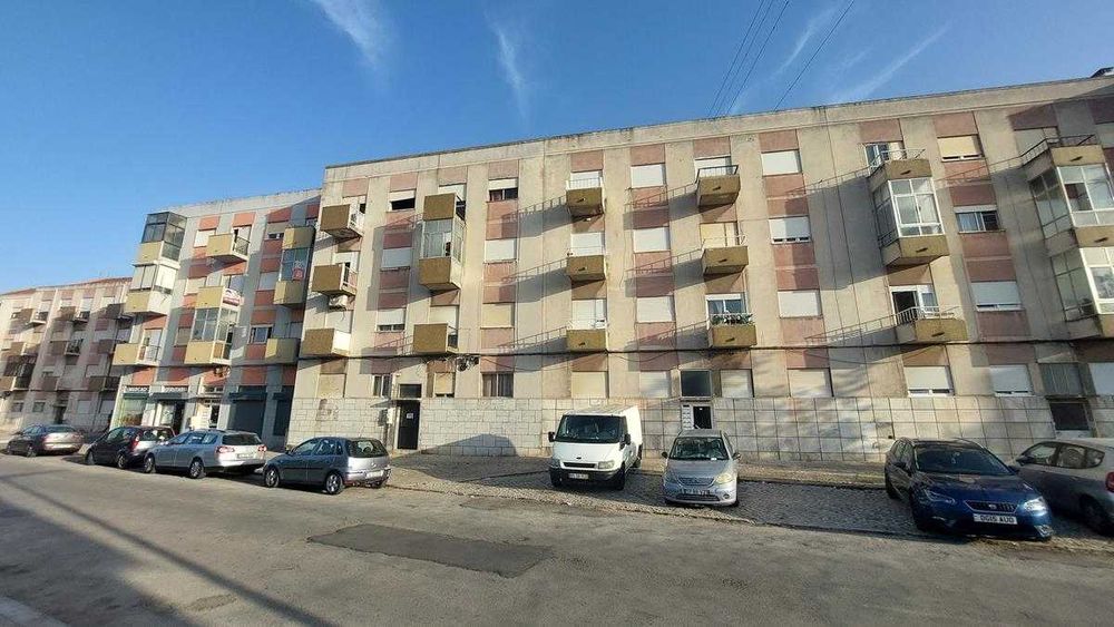 Apartamento T2, no Barreiro (Lavradio)