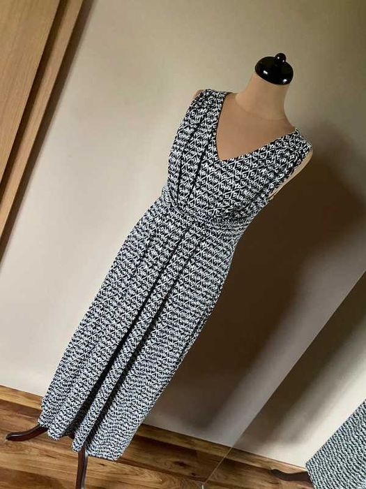 Maxi dluga suknia sukienka 42 44 xxl +size wzory czarno biala mono