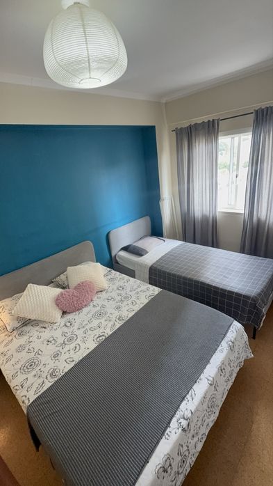 Quarto mobiliado 02 camas em Penha de França