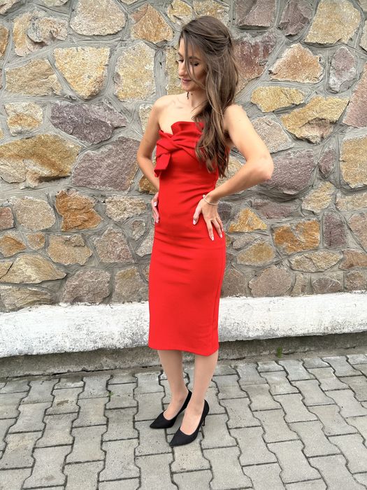 Червона коктельна сукня 34/хс
