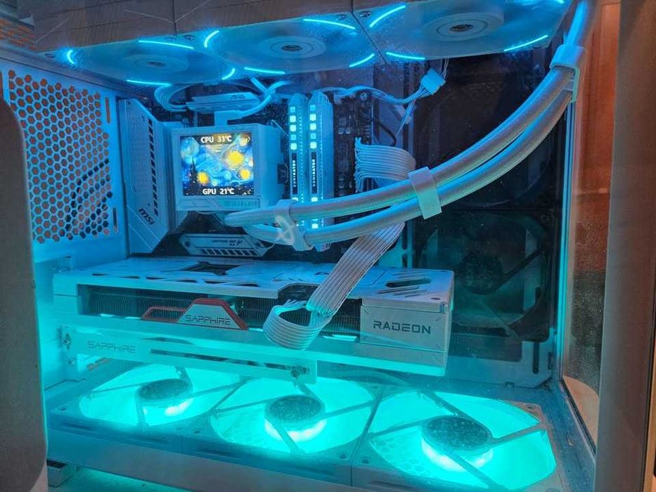 PC Gaming & Workstation Custom White - Ryzen 7 | RX 7800 XT Pure