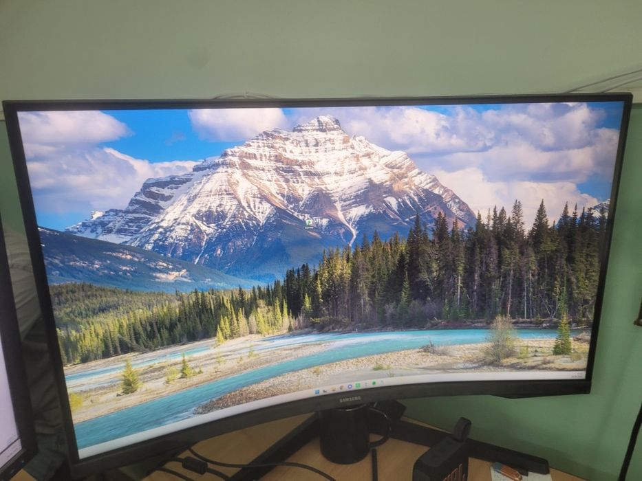 Samsung G5 32" 1440p 165Hz 1ms LS32CG554ENXZA