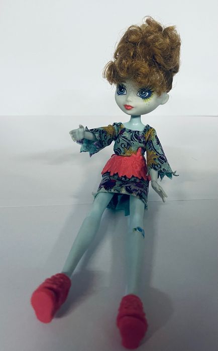 Лялька Dragon Games.