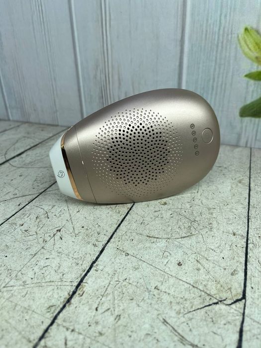 Фотоепілятор Philips Lumea Series 7000