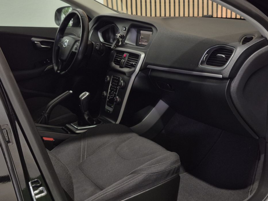 Volvo V40 1.6 D2 - 113.000KM | GARANTIA | NACIONAL