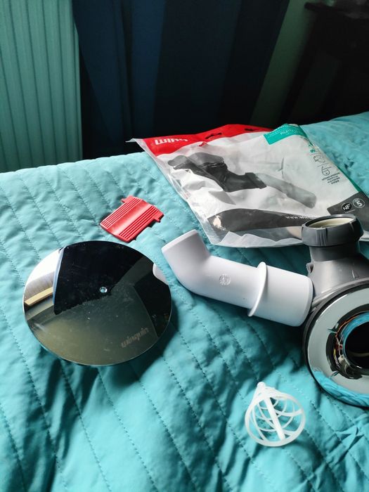 Nowy francuski syfon brodzikowy 90