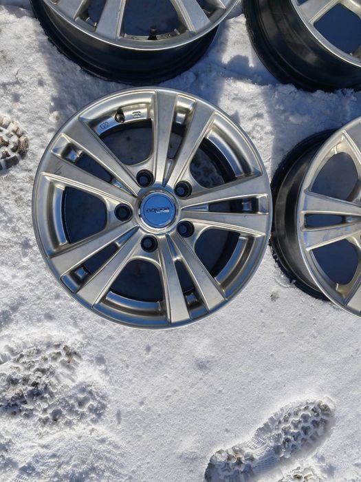 Felgi aluminiowe 5x114,3 R14