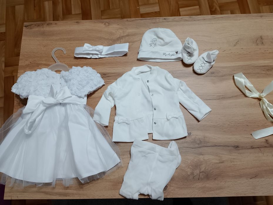 Piękny zestaw ubranko do chrztu dla dziewczynki 62