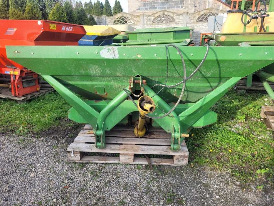 Rozsiewacz do nawozów AMAZONE