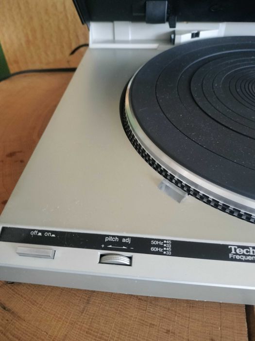 gramofon Technics SL-BL3