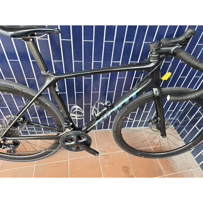 Giant carbono com rodas carbono