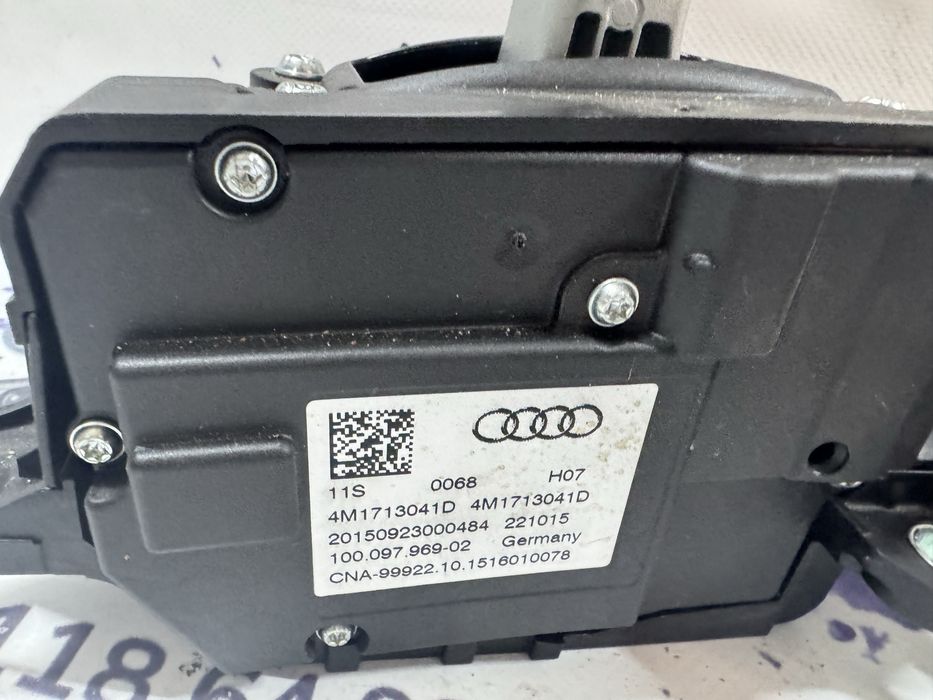Куліса / Селектор Audi Q7 4M 4M1713041D