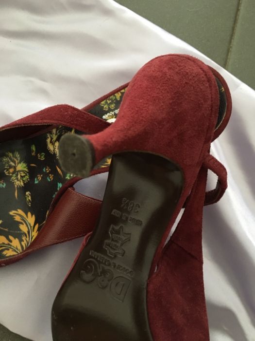 Dolce.Gabana 38 1/2   vintage