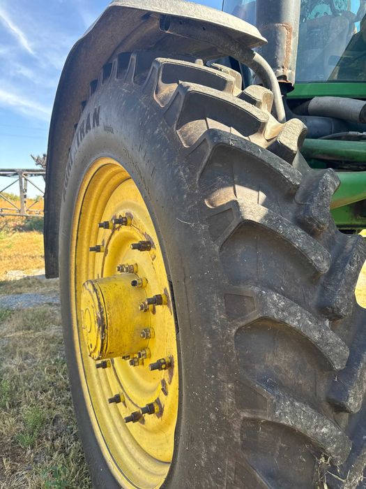 Обприскувач John Deere 4930