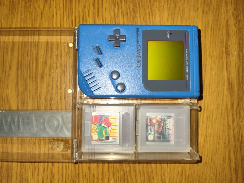 Gameboy azul +2 jogos