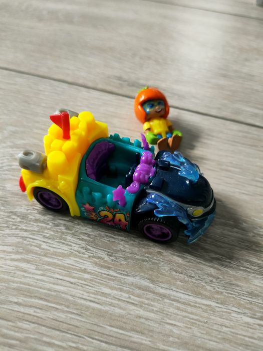 T-racers auto+ludzik