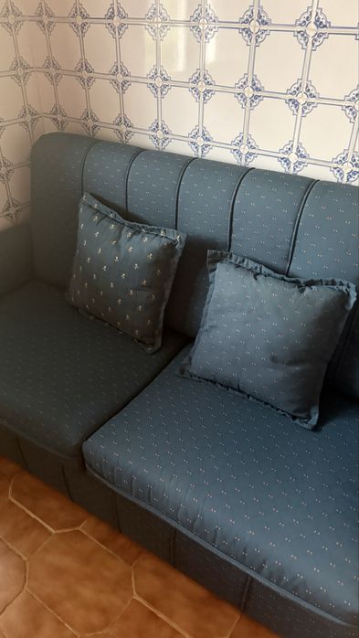 Sofá-cama.