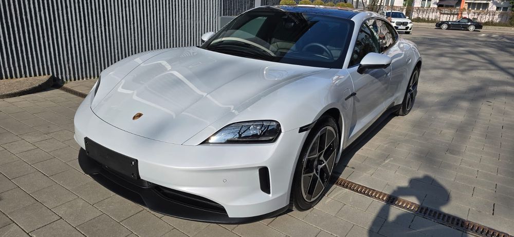 Porsche Taycan Bateria Performance Plus