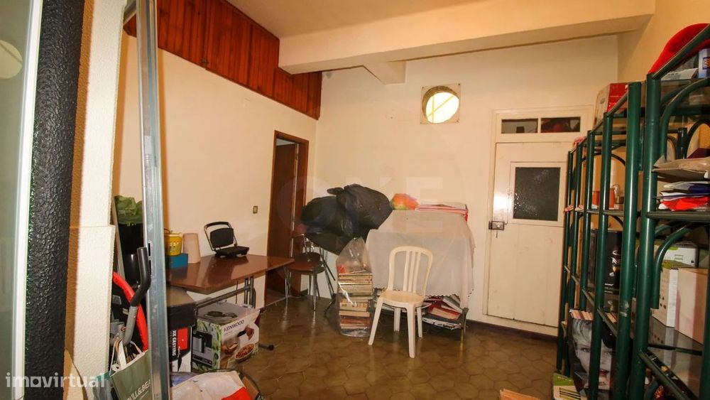 Prédio para Comércio e Habitação no Centro de Machico