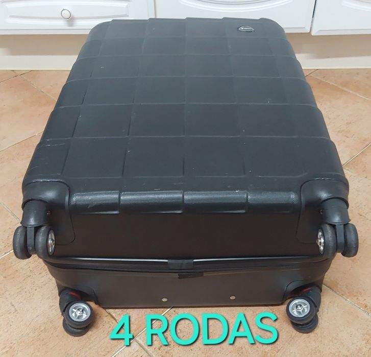 MALA DE VIAGEM DE PORÃO 23KG E 4 RODAS.Casa,Férias,Mudanças,Quarto.