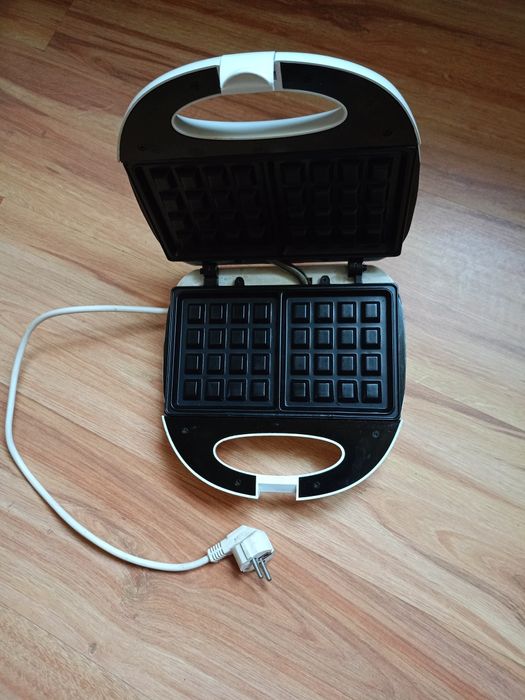 Gofrownica PDW 700 w