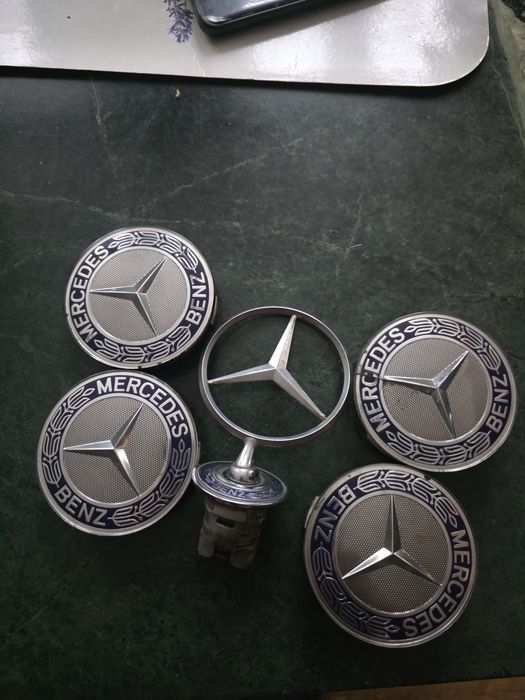Mam na sprzedaż komp logo do mercedesa