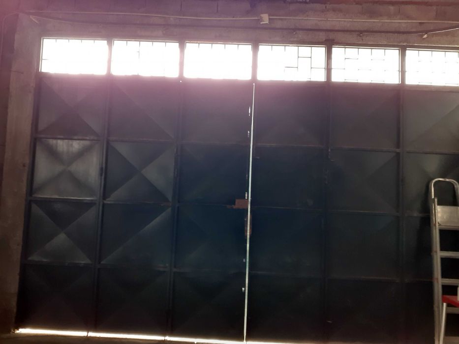 Portão em ferro antigo