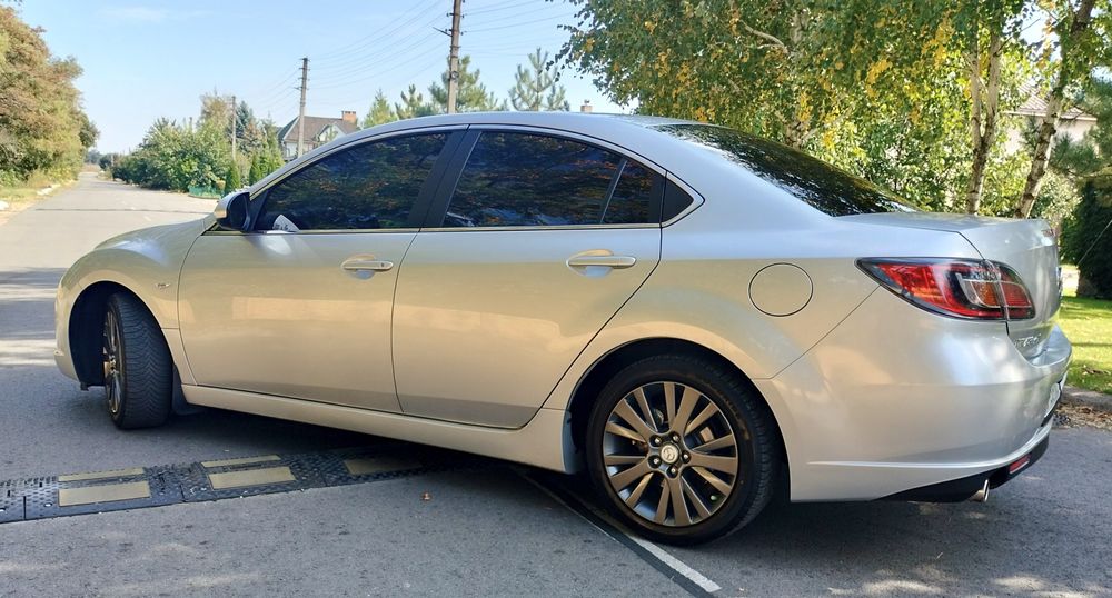 Mazda 6    2.0/6ст.мех.КПП