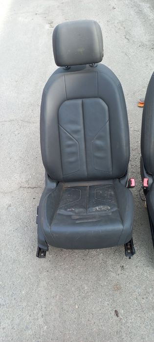 Кожаный салон Audi Q3 F3 19+