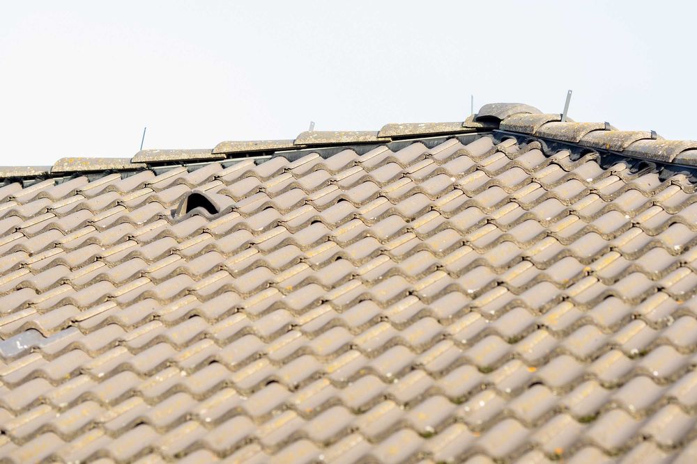 Dachówka IBF kolor Antracyt betonowa na 240-250m2 dachu plus osprzęt