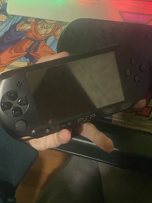 Troco PSP Street E1000 (estado de novo) por Nintendo Switch V1/V2