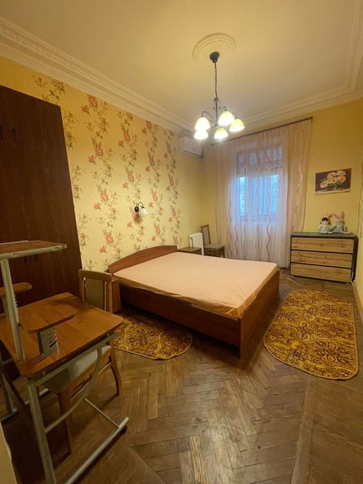 Здаю  2к квартиру на Соборній