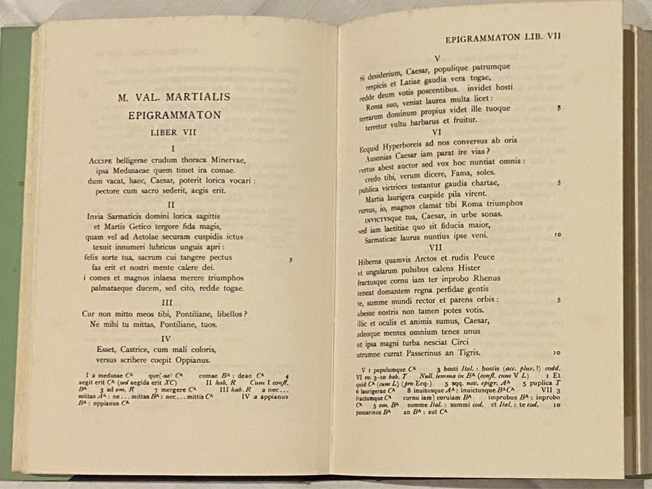 Epigrams de Marcus Valerius Martialis em latim