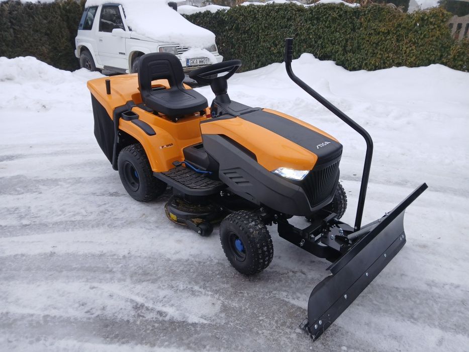 Traktorek kosiarka Stiga Estate 384e elektrk  pług do sniegu przyczepa