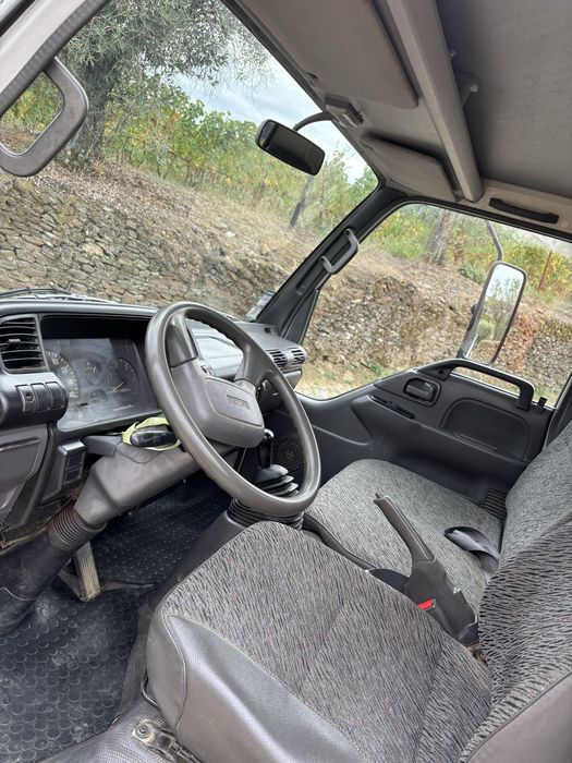 Isuzu NKR 3.0 em óptimo estado