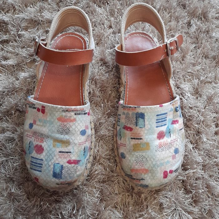 Sandálias Conguitos 28