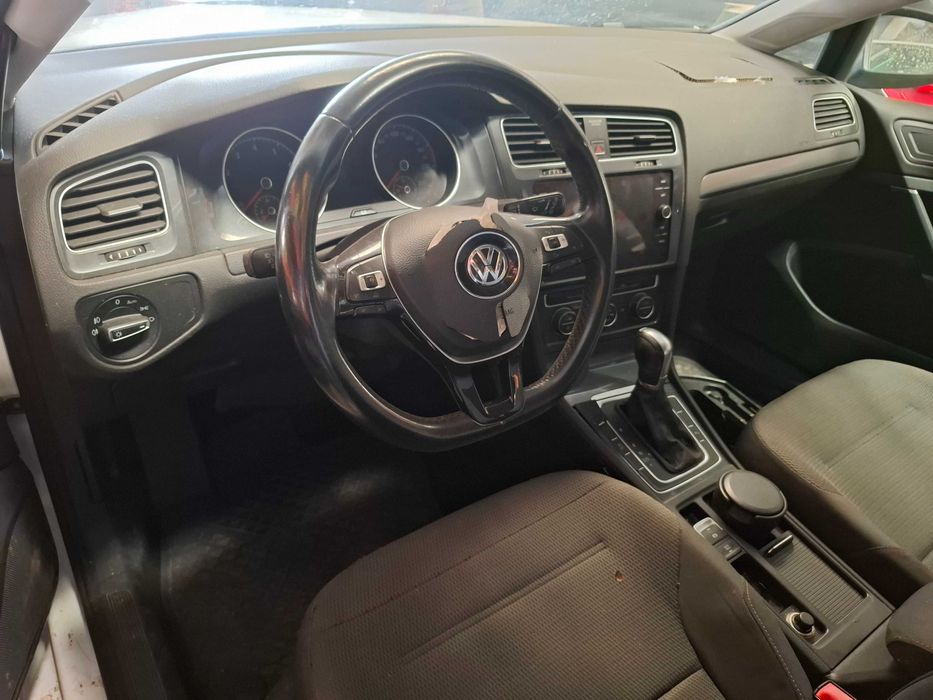 Golf 7 gasolina automatico viatura Salvado