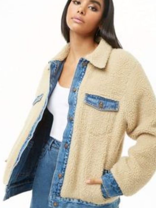 Джинсова куртка.