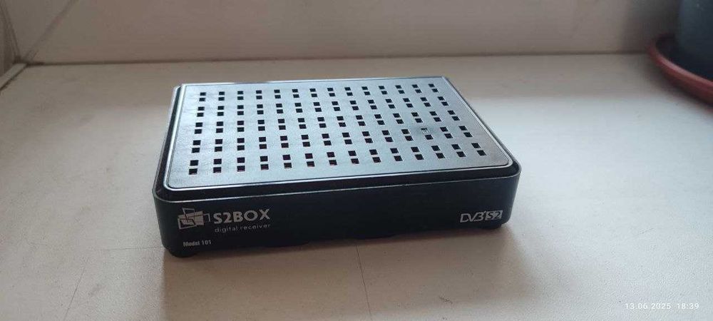 Супутниковий ресівер S2BOX 101
