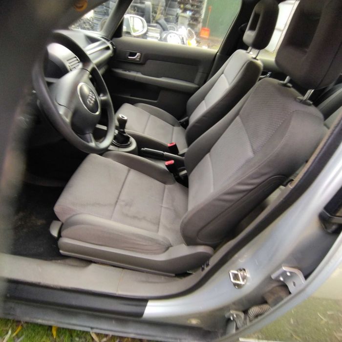 kierownica przelacznik włacznik swiatel połoś półoś polos   audi  a2 LŻ5R