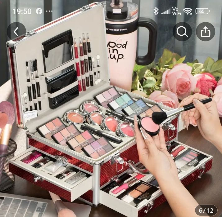 Набір декоративної косметики (валізка) 106 предметів