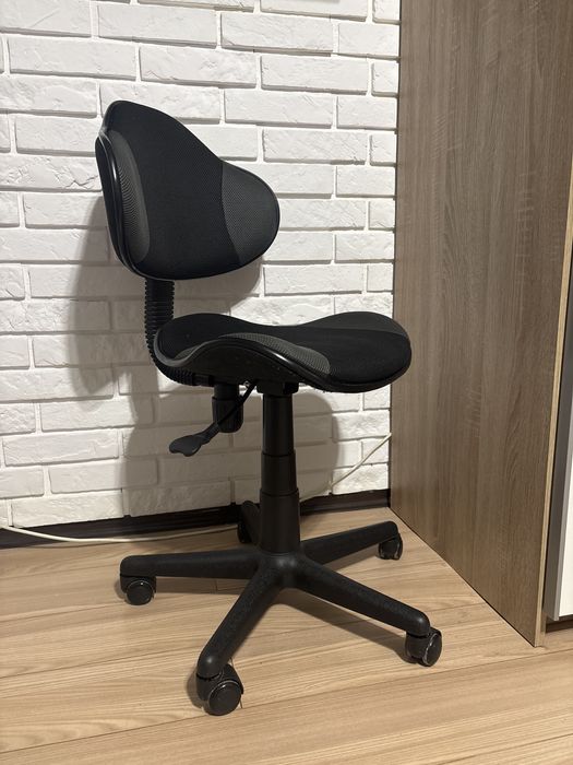 Obrotowe krzesło do biurka