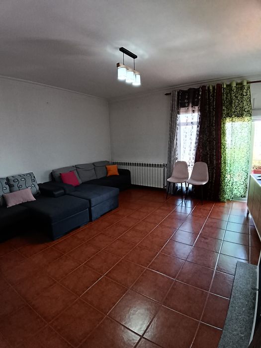 Vendo Apartamento T3 no Centro da Cidade de Mangualde  com muito luminosidade, acolhedor.