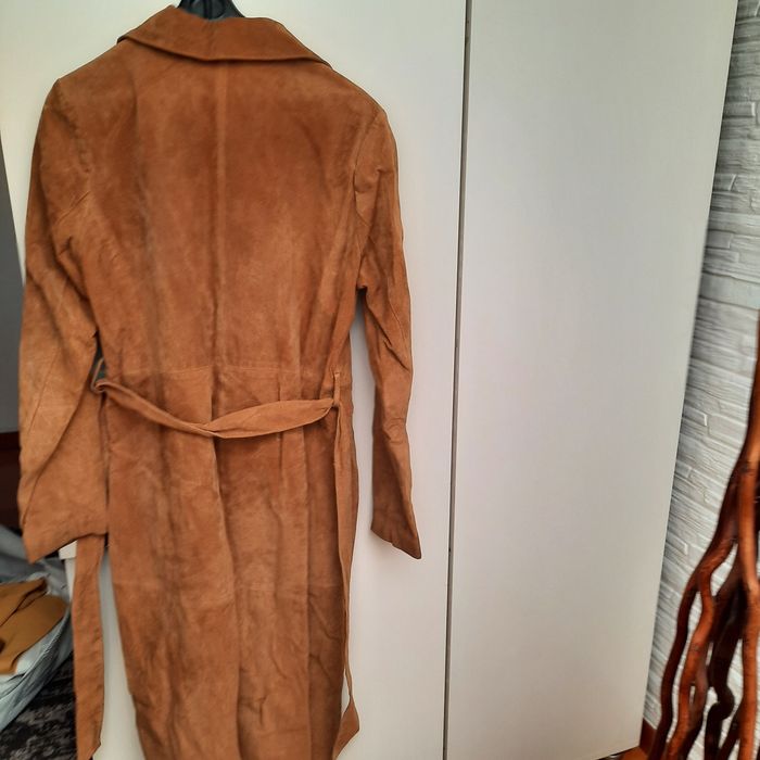 Casaco comprido  camel em pele